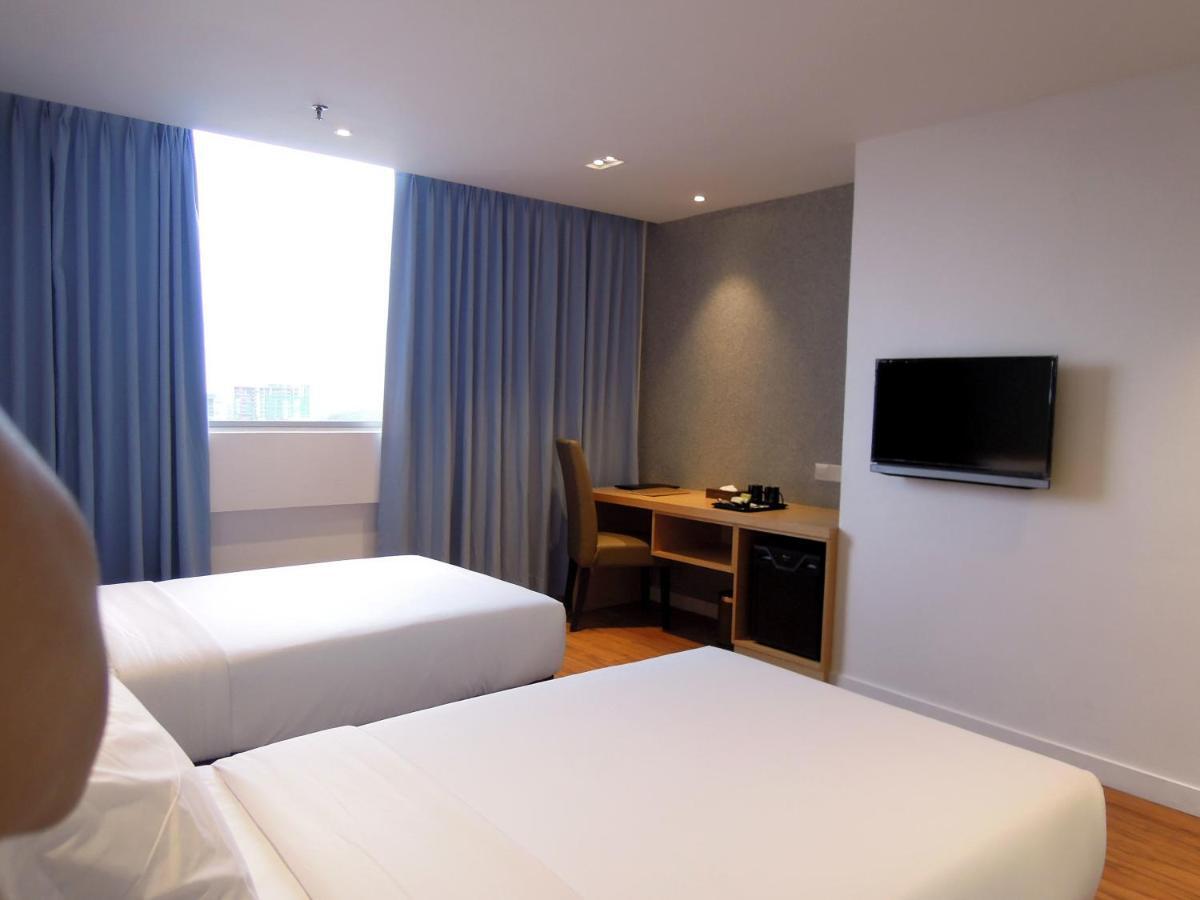 Hotel Excelsior Ίπο Εξωτερικό φωτογραφία
